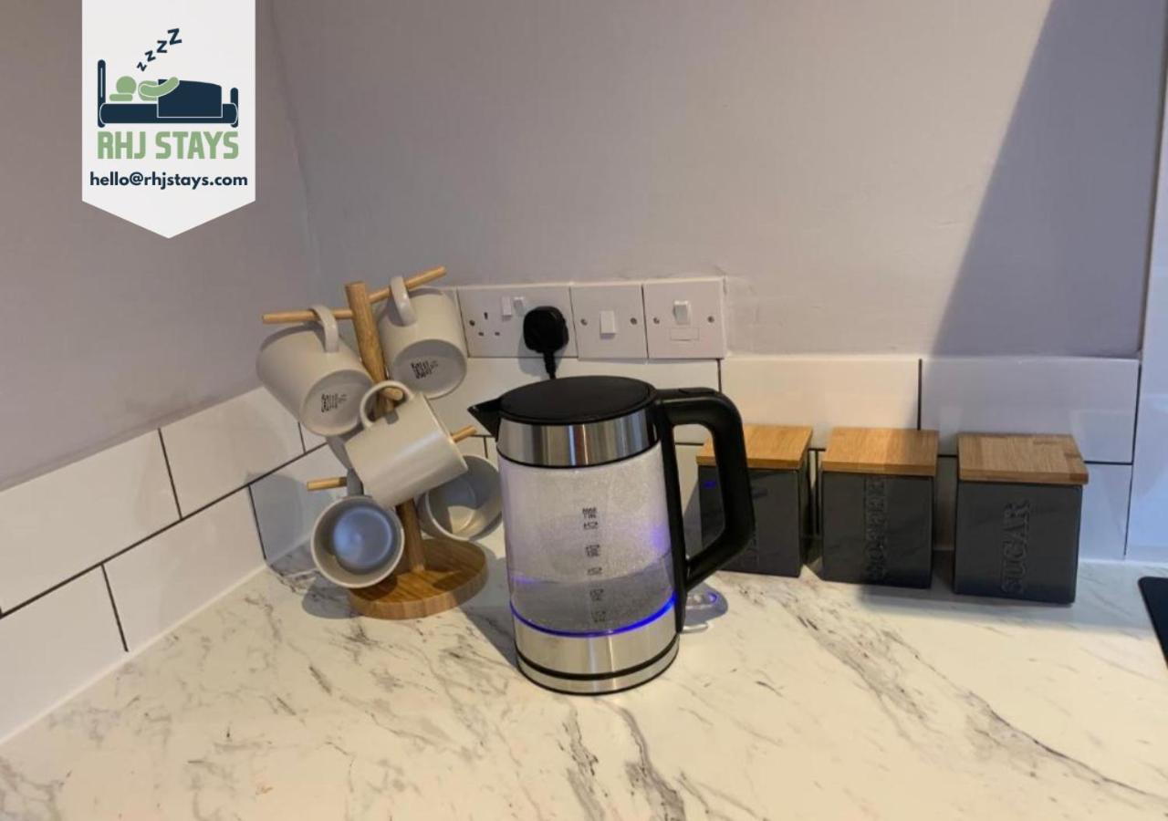 Heaton-Beautiful 3 Double Bedrooms Sleeps 6 Free Parking And Wifi Νιούκασλ Εξωτερικό φωτογραφία